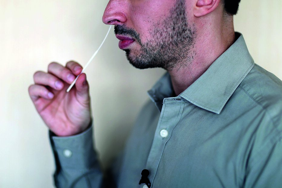 Resultado do teste rápido surge cerca de 15 minutos após a colheita