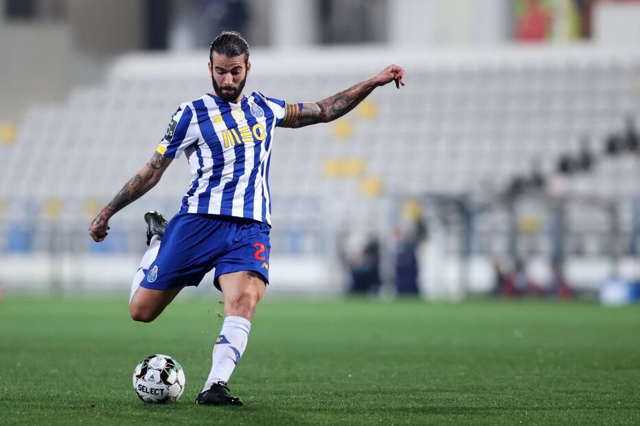 Sérgio Oliveira tem 28 anos e a boa exibição em casa da Juventus, coroada com dois golos decisivos, despertou a atenção de alguns clubes europeus 