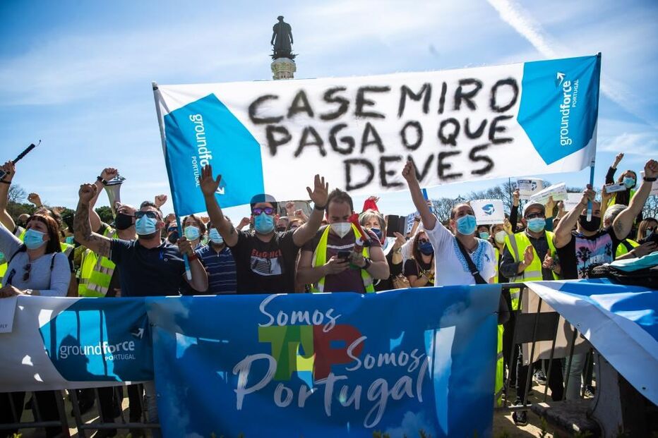 Centenas de trabalhadores da Groundforce em Belém gritam pelos salários