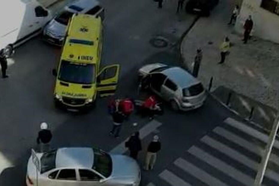 INEM e bombeiros salvam condutor que sofreu paragem cardiorrespiratória em Vila Franca de Xira