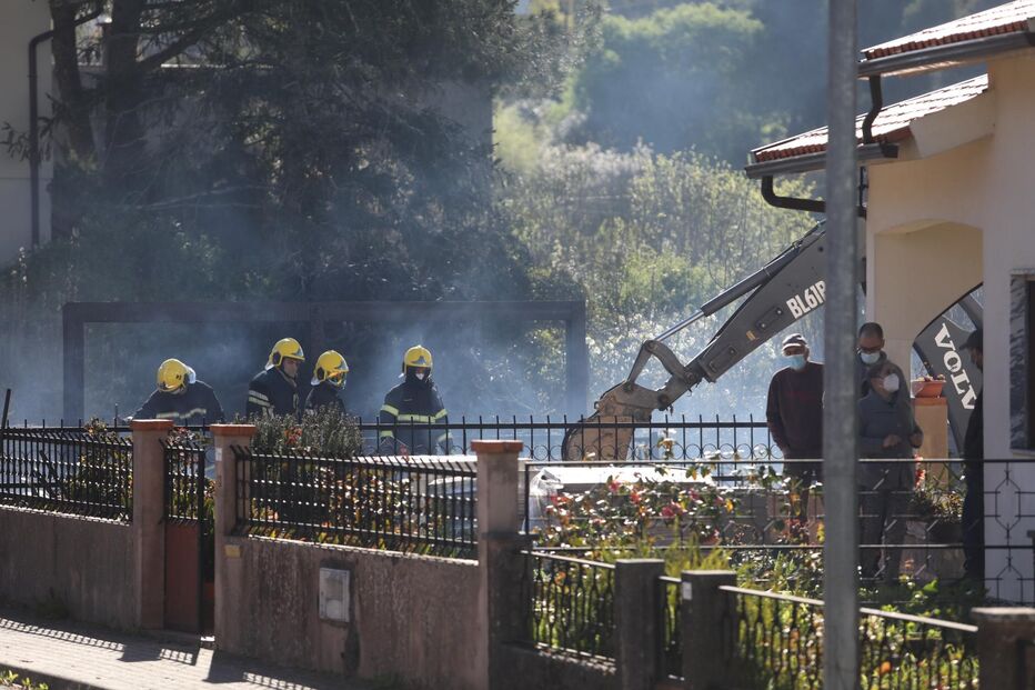 Incêndio em casa em Penacova