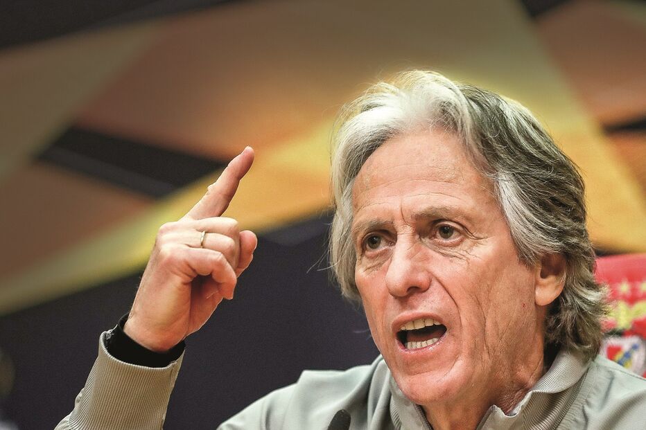 Jorge Jesus disse que o Benfica está a melhorar a cada jogo