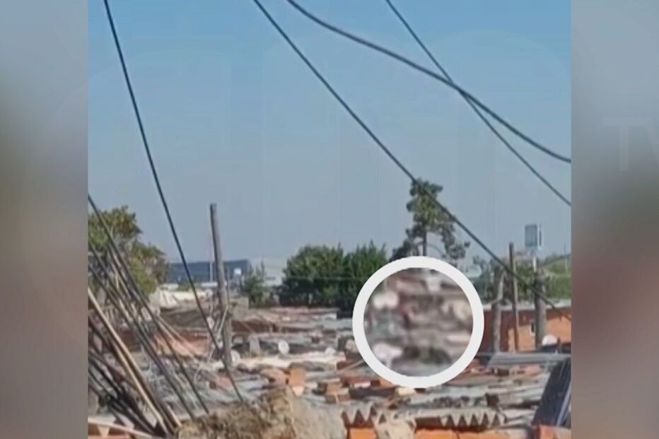 Imagens exclusivas mostram atirador em telhado durante operação policial em bairro no Seixal