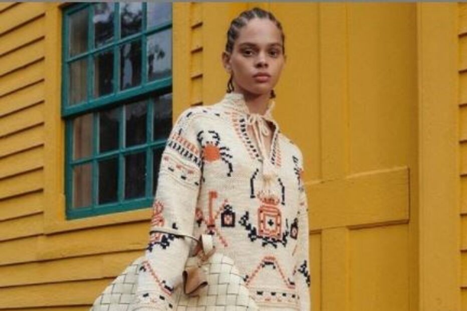 A camisola poveira divulgada no Instagram de Tory Burch