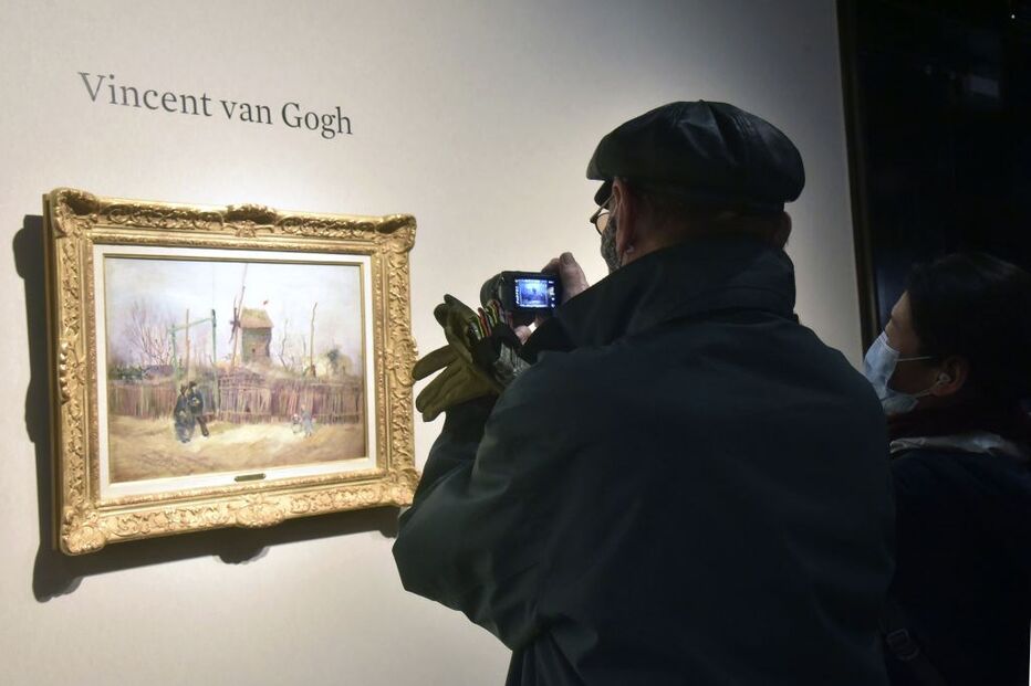 Street Scene in Montmartre