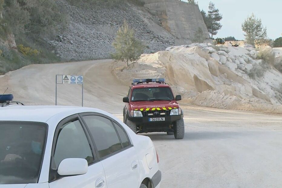 Homem morre esmagado em queda de máquina industrial de 50 toneladas em Alenquer 