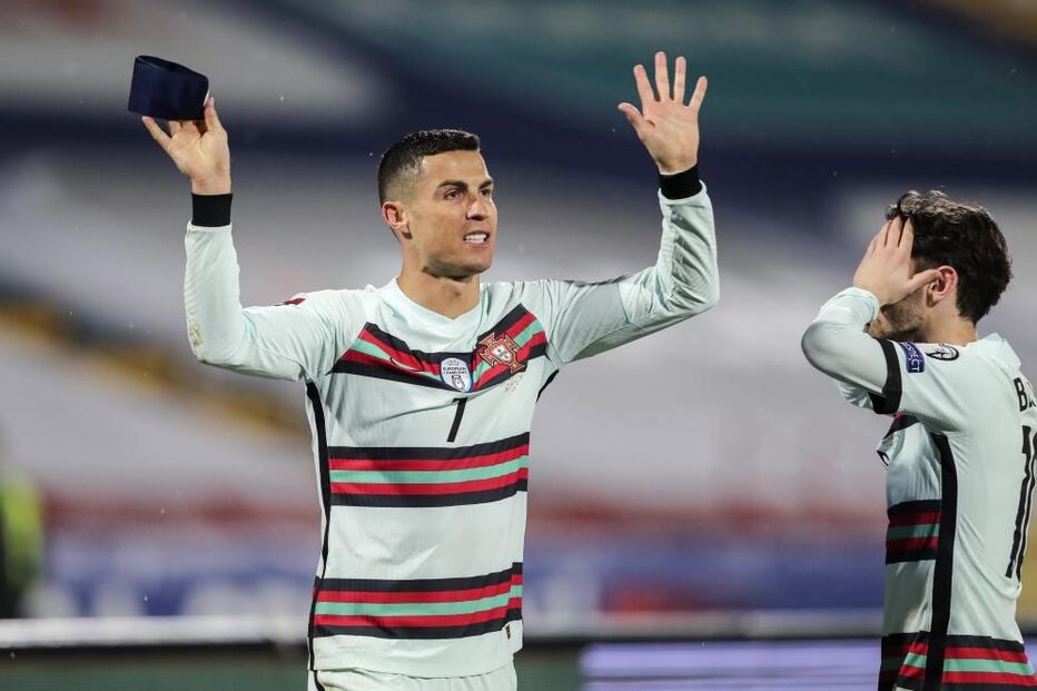 Ronaldo no jogo entre POrtugal e Sérvia 