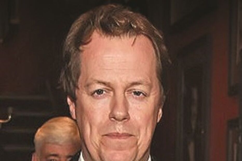 Tom Parker-Bowles mostra-se devastado com a partida da companheira