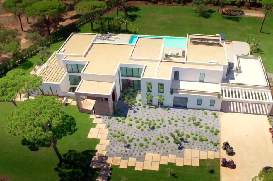 A casa de Tony Carreira no Algarve.jpg