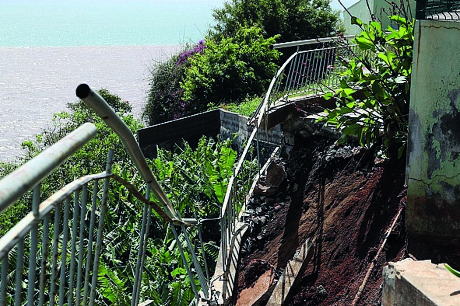Registadas várias derrocadas em bairros de Câmara de Lobos, Madeira