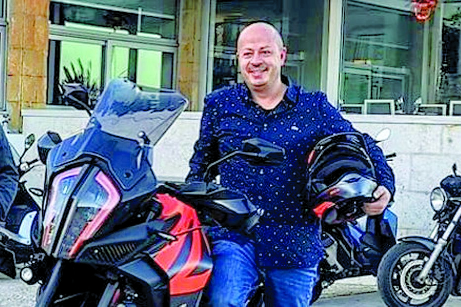 O irmão de Ana Moura, Bruno Moura Pereira, perdeu a vida no último sábado, vítima de um despiste  de moto. Família está em choque