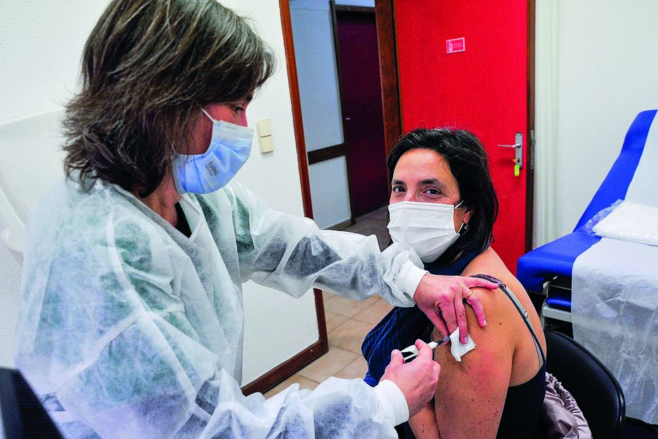 Os 150  centros de vacinação rápida devem começar a operar no início de maio, anunciou o coordenador da ‘task force’ 