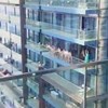 Mulheres juntam-se nuas para tirar fotos na varanda de prédio de luxo no Dubai e acabam detidas