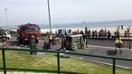 Despiste e capotamento em Oeiras faz um ferido e corta circulação na Marginal no sentido Lisboa-Cascais
