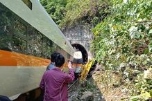 Descarrilamento de comboio em Taiwan faz mais de 40 mortos e dezenas de feridos