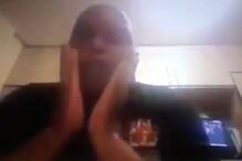 Político mostrou mulher nua acidentalmente