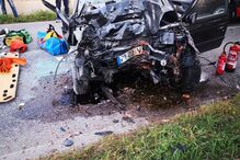 Despiste fere duas pessoas e corta estrada EN 247 em Sintra nos dois sentidos