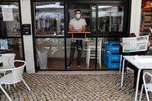 Normalidade regressa à rua das esplanadas no bairro lisboeta de Telheiras