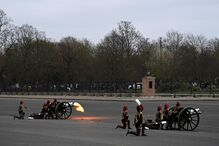 Salvas de canhão por todo o Reino Unido em homenagem ao príncipe Filipe