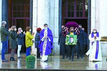 Saída da urna de Jorge Coelho da Basílica da Estrela
