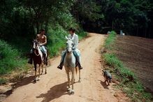 Bruna Marquezine e Enzo Celulari