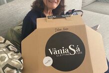 Dolores Aveiro mostra presente que recebeu de Vânia Sá, ex-concorrente da 'Casa dos Segredos'