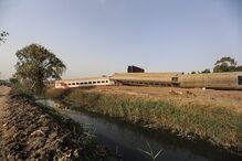 Descarrilamento de comboio no Egito