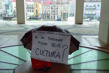 Em Aveiro, o protesto da cultura resistiu à chuva  