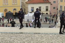 PSP realiza detenções durante manifestação à porta do Parlamento