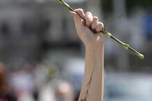 Desfile da Liberdade juntou no Porto várias centenas de pessoas 