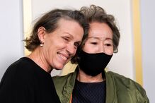 Frances McDormand e Yuh-Jung Youn