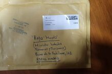 Envelope acolchoado continha mensagens 