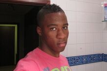 Caio Carvalho tinha 23 anos e foi atingido a tiro