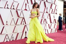 Zendaya usou Valentino
