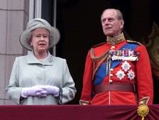 O príncipe Filipe com a mulher, a rainha Isabel II
