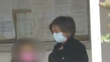 Atriz Sara Barradas visita a mãe na prisão