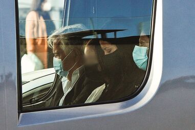 Ana Moura com os pais e a sobrinha no carro funerário