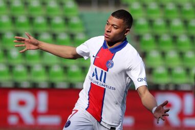 Mbappé a jogar pelo PSG 