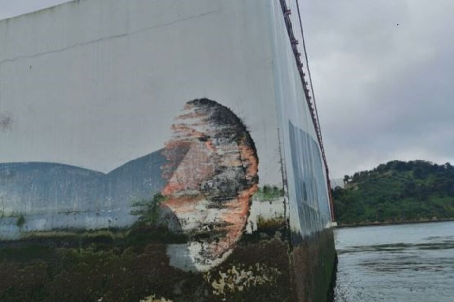 Erro de reboque e corrente levam navio a bater na ponte 25 de Abril