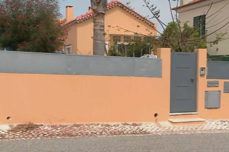 Assaltantes em fuga após roubarem e agredirem casal em Palmela