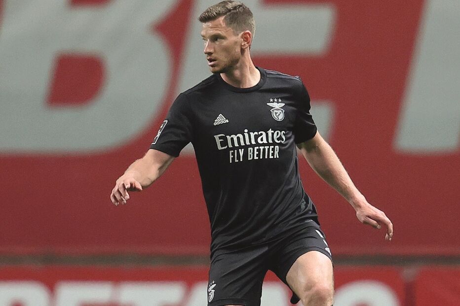 Vertonghen voltou a estar a bom nível ao serviço da seleção belga, pelo que deverá manter-se nas opções de Jesus