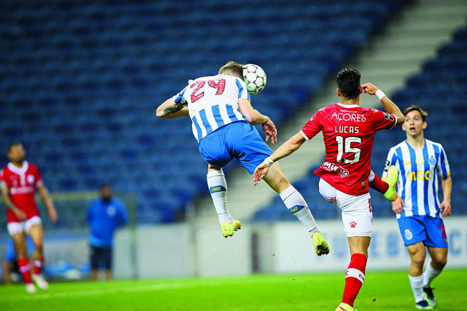 Toni Martínez marcou assim o golo que deu a vitória ao FC Porto