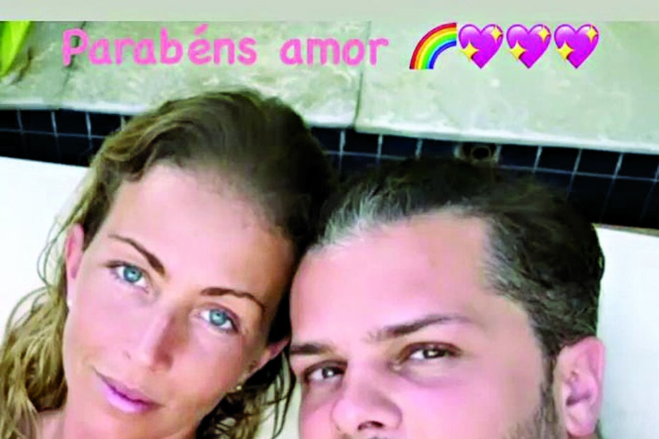 Laura dedica palavras de amor a Mickael Carreira