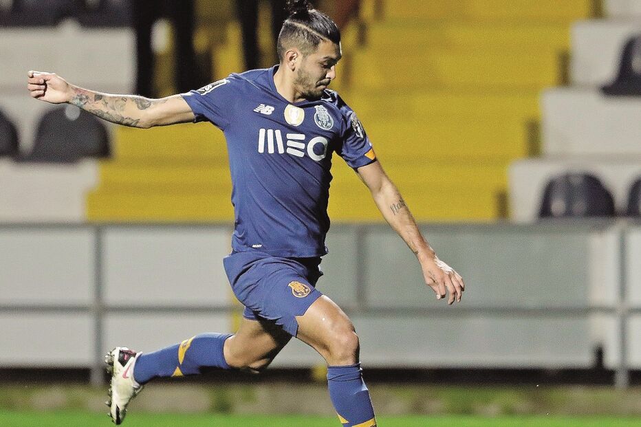 Jesús ‘Tecatito’ Corona é um dos mais valorizados ativos do plantel do FC Porto 