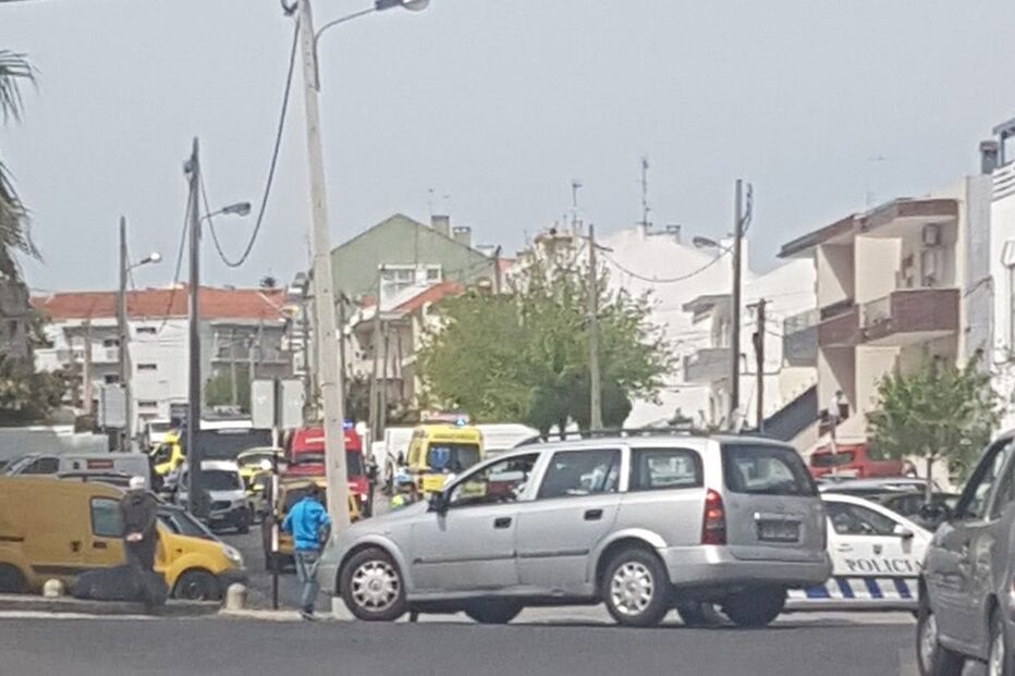 Dois homens morrem em queda de andaime em Almada
