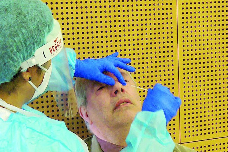 Cerca de 230 professores e assistentes operacionais testados para regresso à escola antes da vacinação em Gaia
