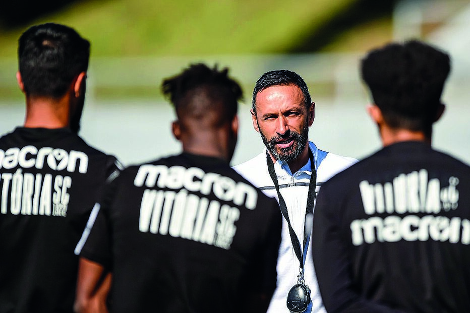 Bino assumiu esta semana o comando técnico da equipa do V. Guimarães