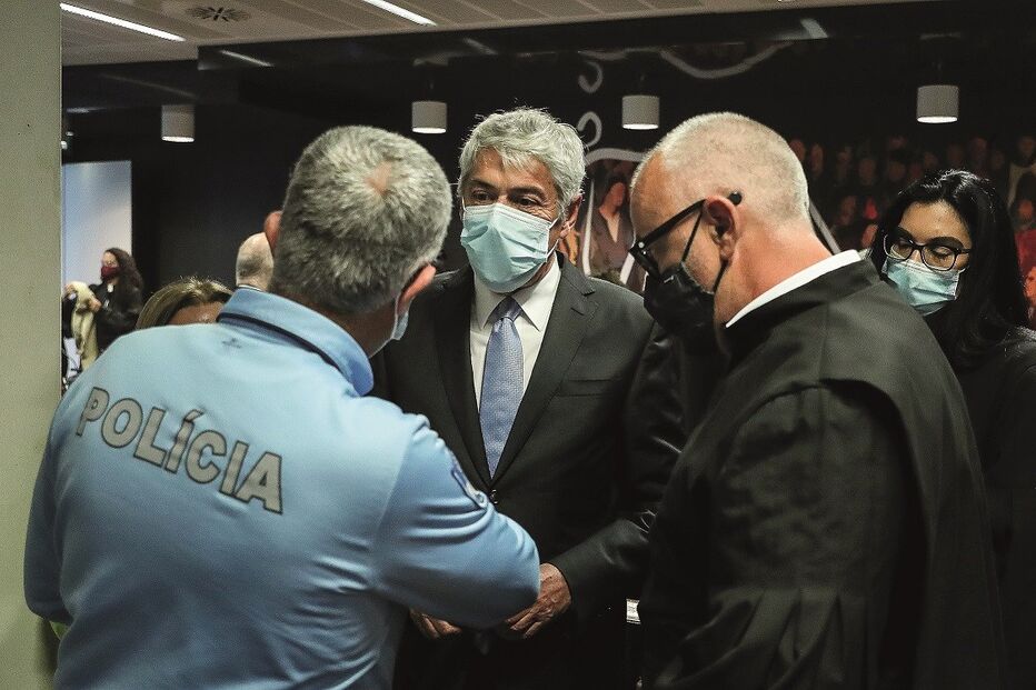 José Sócrates assistiu ontem à leitura da decisão instrutória da Operação Marquês. Caíram 25 dos 31 crimes pelos quais estava acusado     