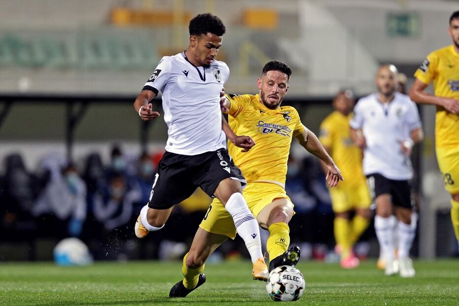 Edwards bem tentou ‘puxar’ pela sua equipa, mas Possignolo não facilitou