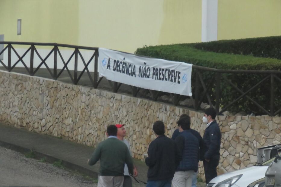 Cartazes com mensagem 